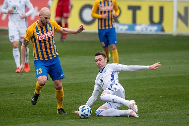 Boleslav bodovala počtvrté v řadě, záchranářskou bitvu s Opavou rozhodli Zmrhal a Škoda