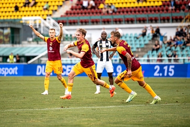 Dukla po třech kolech zabrala a porazila Dynamo. Jihočeši zůstávají bez bodu 