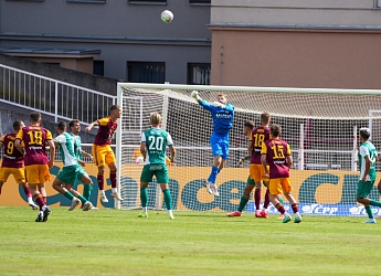 Dukla slaví premiérovou výhru, po chybě brankáře Reichla zdolala Bohemians