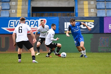 Rychlý gól Karviné na body nestačil, Slovan otočil dvěma góly za sedm minut