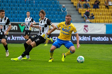 Neskutečný závěr. Hradec Králové rozhodl v páté minutě nastavení